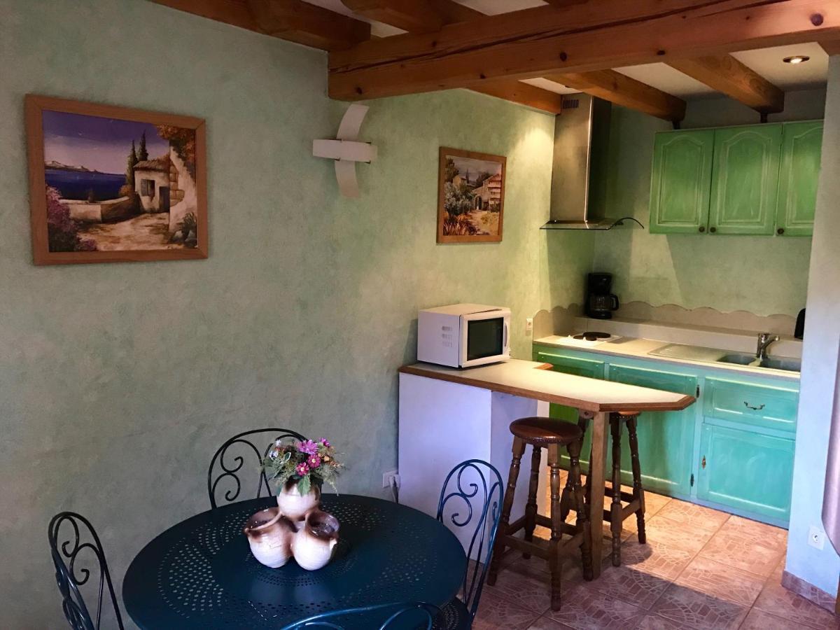 L'Estaminet De La Vallee - Le Provencal Russ Kültér fotó